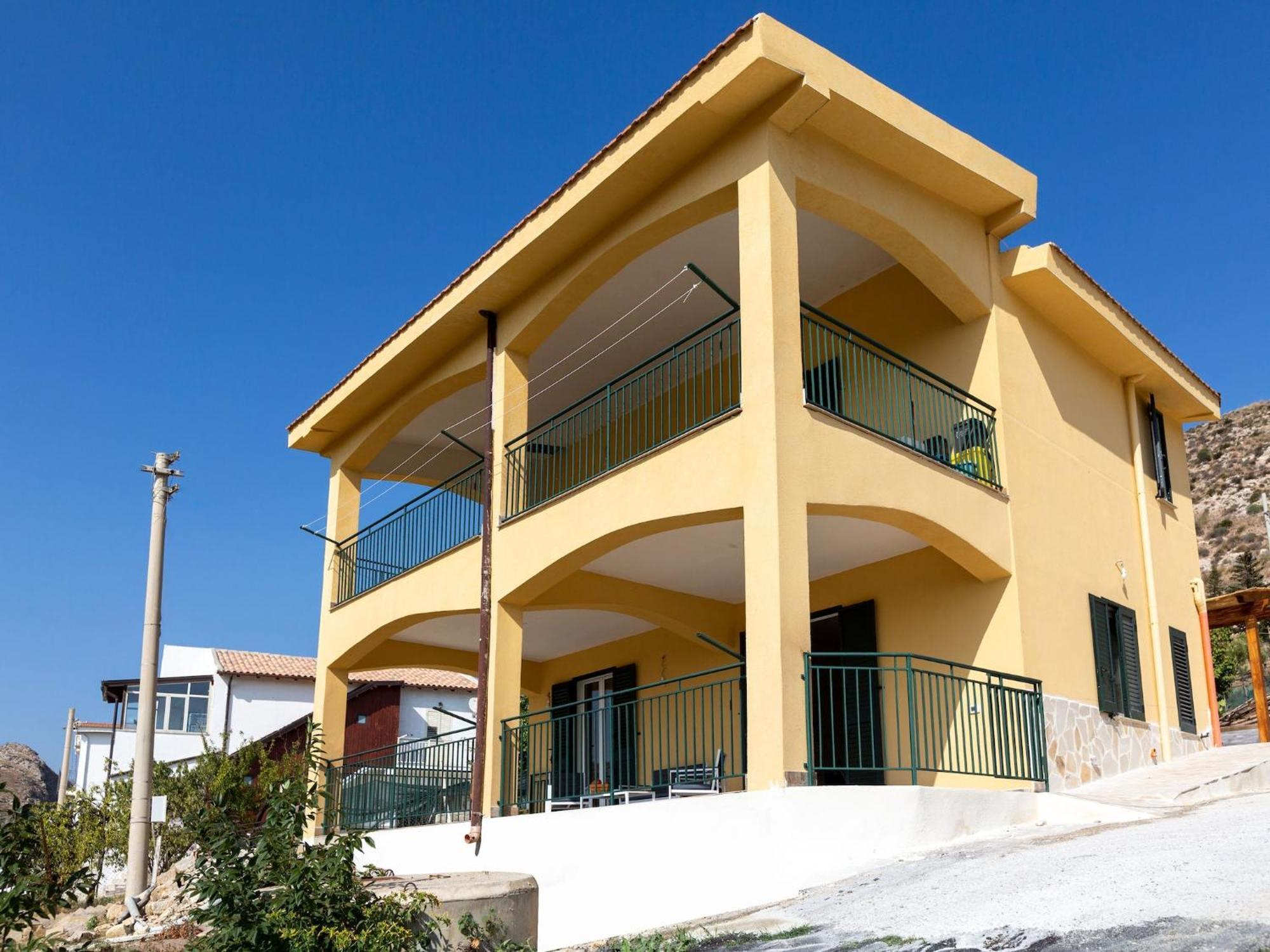 Ravishing Villa In Realmonte With Private Swimming Pool Exterior photo