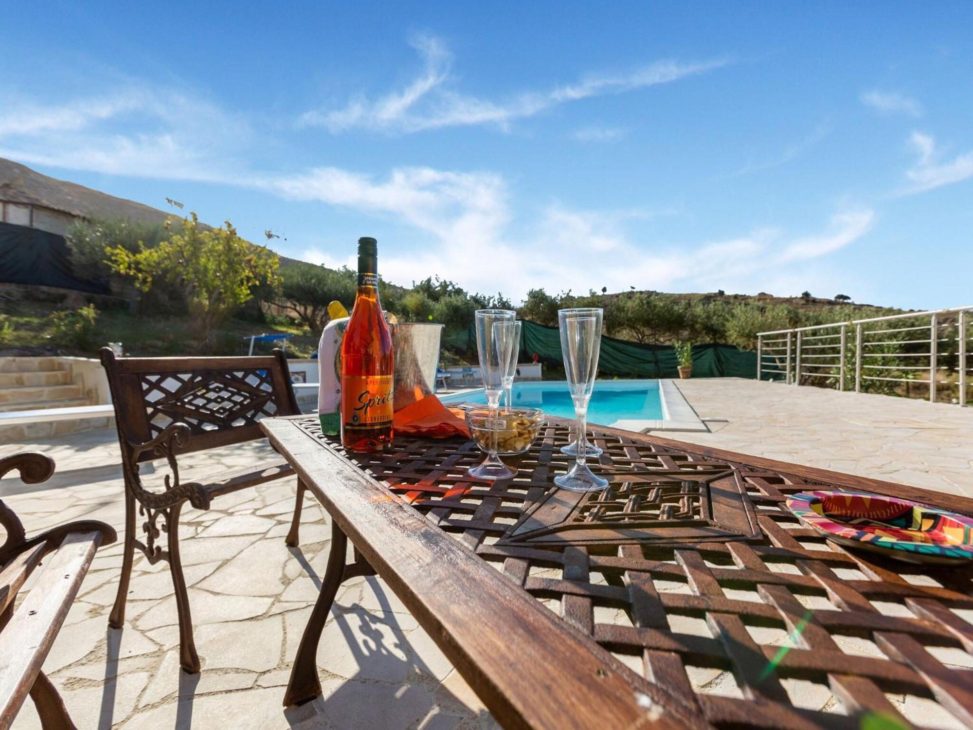 Ravishing Villa In Realmonte With Private Swimming Pool Exterior photo