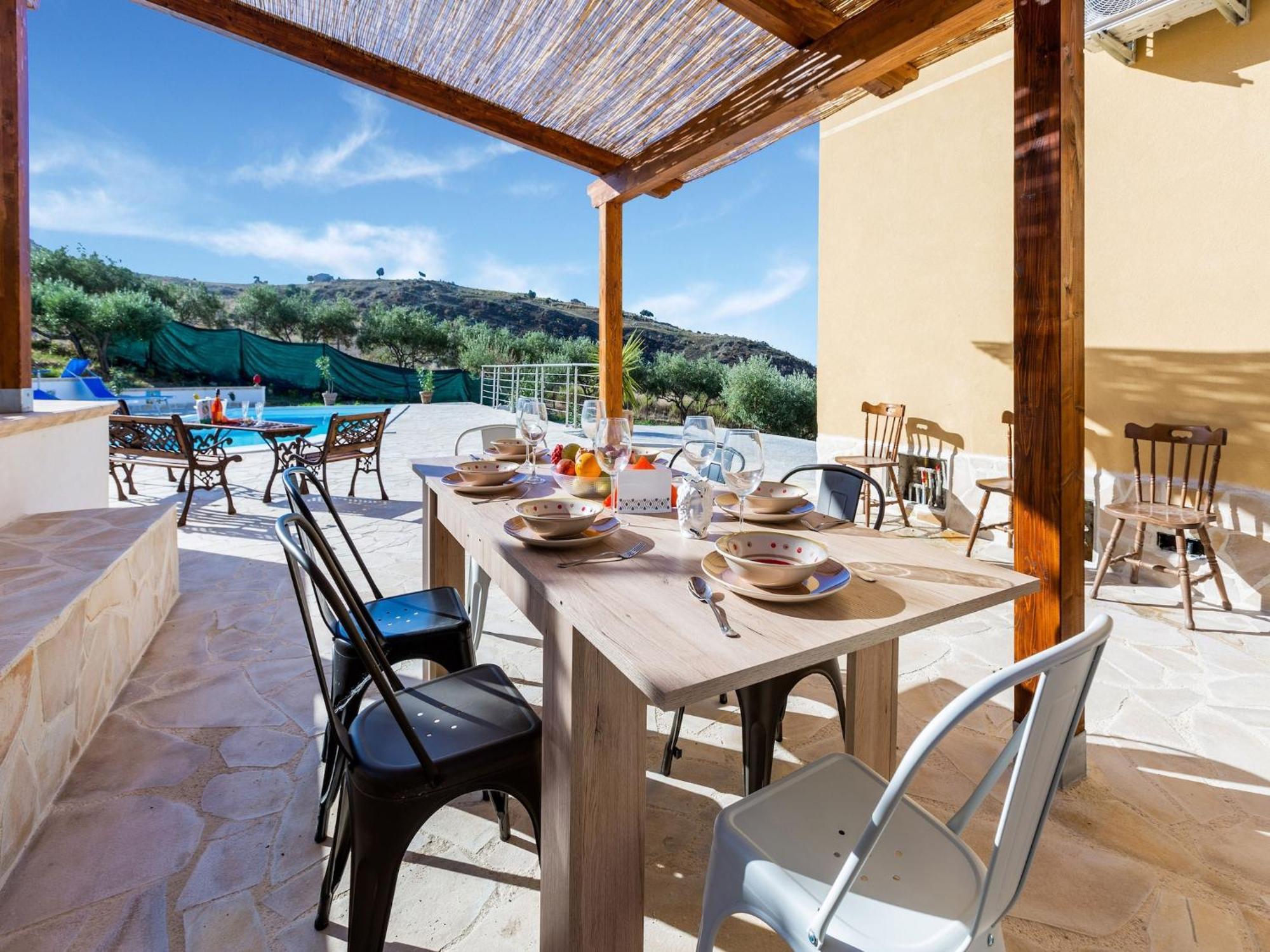 Ravishing Villa In Realmonte With Private Swimming Pool Exterior photo