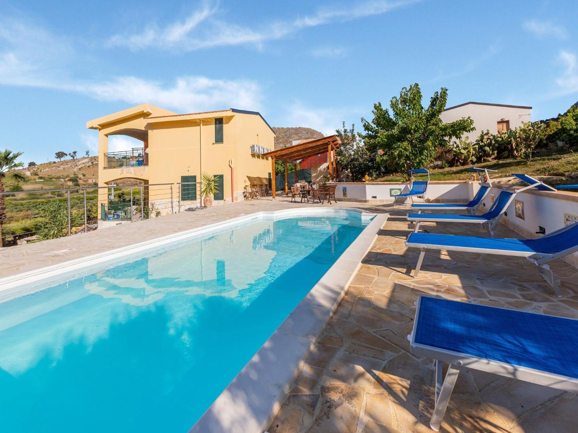 Ravishing Villa In Realmonte With Private Swimming Pool Exterior photo