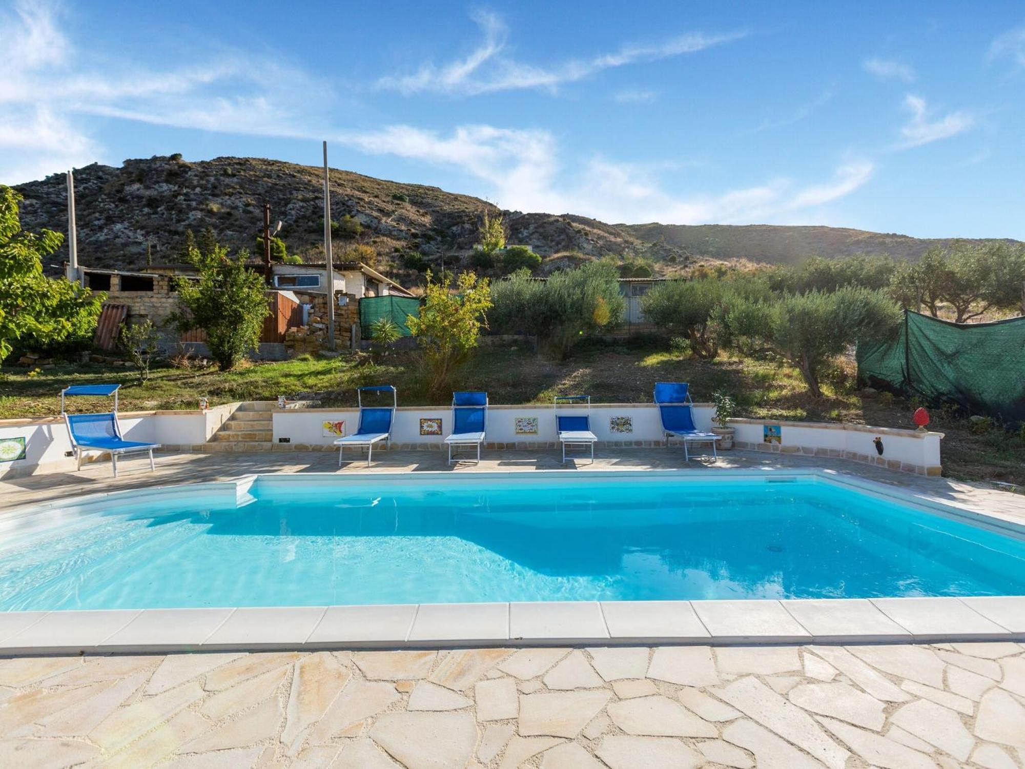 Ravishing Villa In Realmonte With Private Swimming Pool Exterior photo